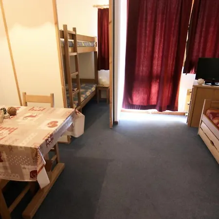 Zenith - Depart Et Retour Skis Aux Pieds Expose Sud Pour 3 Personnes Mae-7767