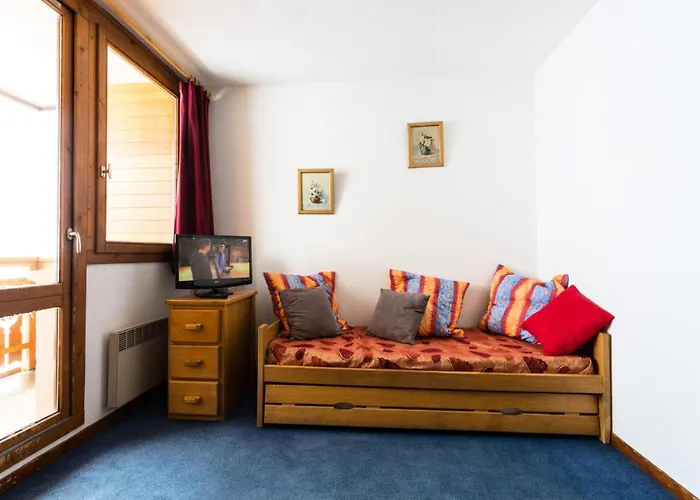 Zenith - Depart Et Retour Skis Aux Pieds Expose Sud Pour 3 Personnes Mae-7767