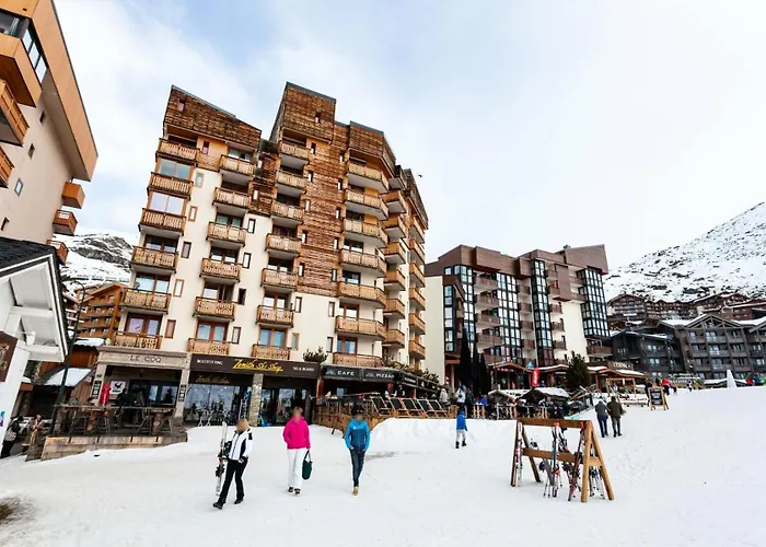 Zenith - Depart Et Retour Skis Aux Pieds Expose Sud Pour 3 Personnes Mae-7767